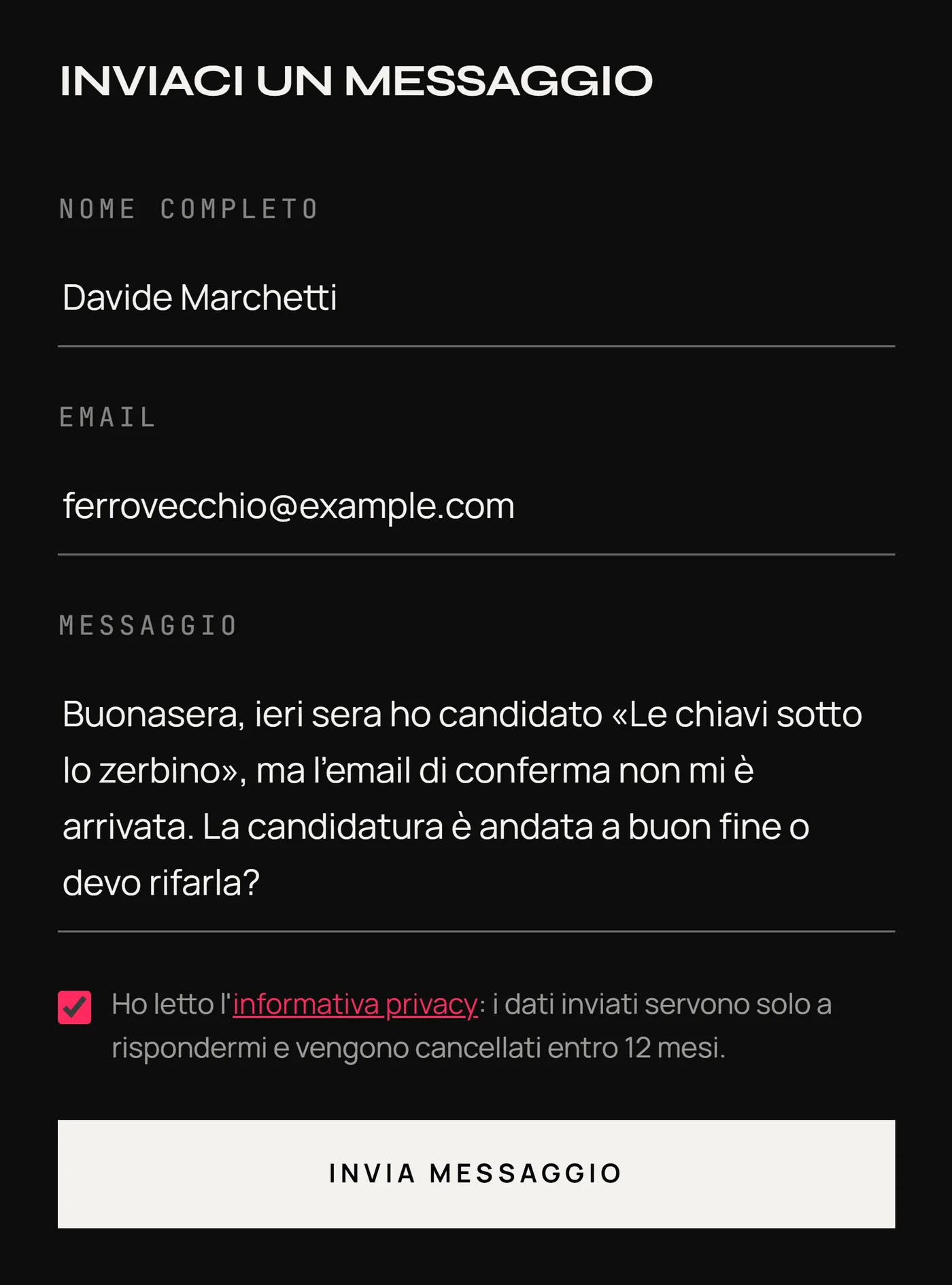 Il modulo Inviaci un messaggio della pagina Contattaci, compilato con nome, email e una domanda sulla ricevuta della candidatura